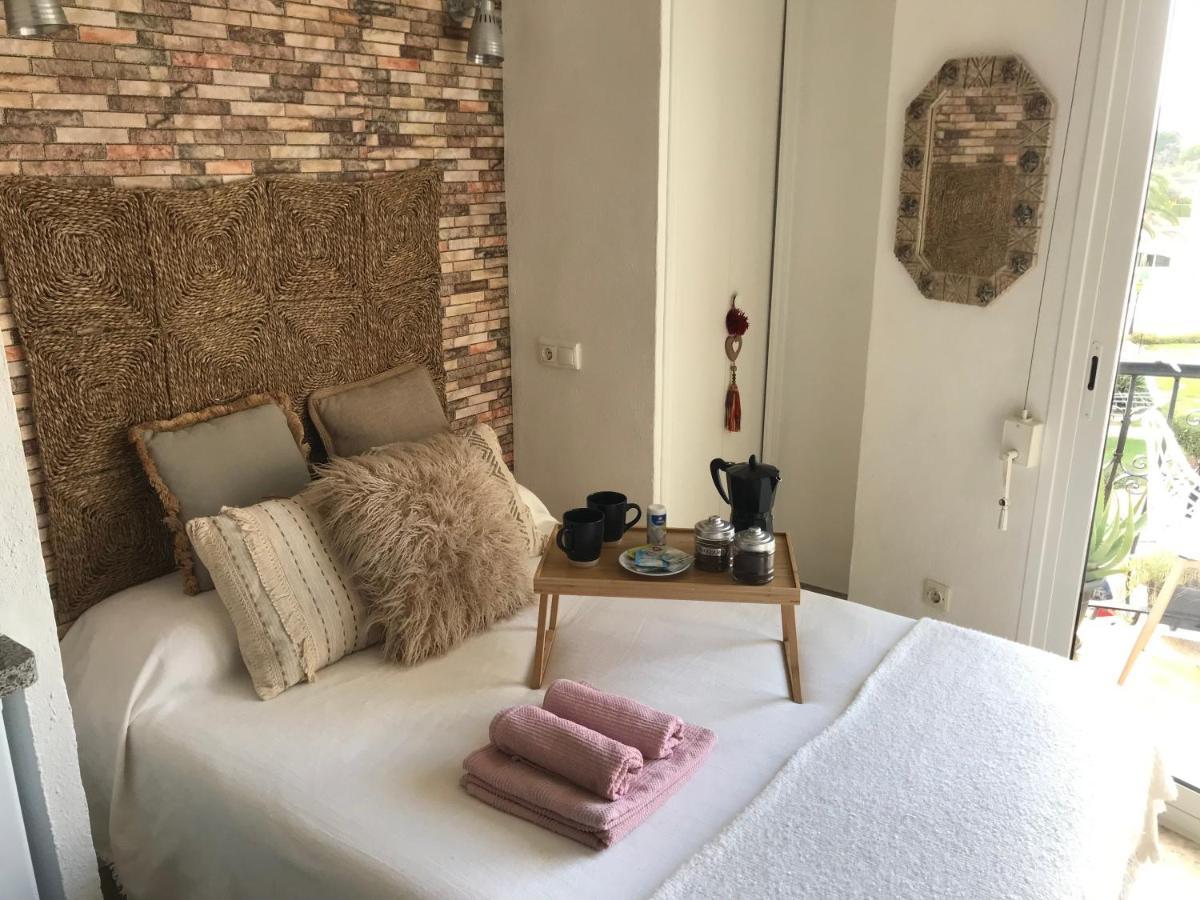 Estudio En Denia Con Piscina Y Wifi Privada, A 100 M Del Mar Экстерьер фото